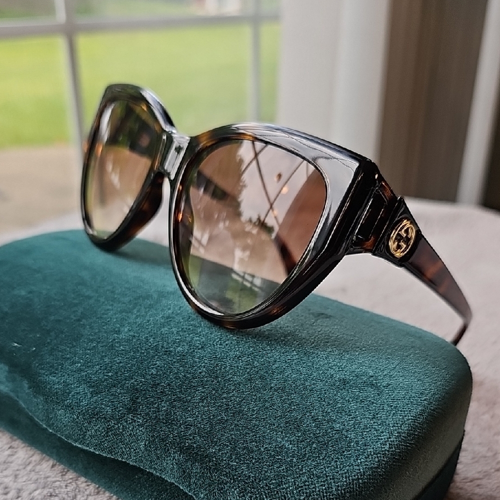 Gucci Havana Brown Sunglasses